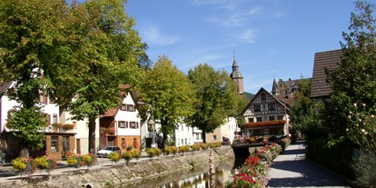 Reisemobilstellplatz - Umgebungsschwerpunkt: Fluss - Schwarzwald - Bachanlage in der Kernstadt Oppenau - Wagner-Maier-Wohnmobilstellplatz Oppenau
