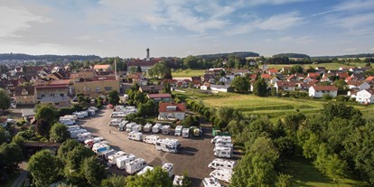Motorhome parking space - öffentliche Verkehrsmittel - Bad Waldsee - SCHUSSENRIEDER Wohnmobil-Stellplatz - Schussenrieder Bierkrugmuseum