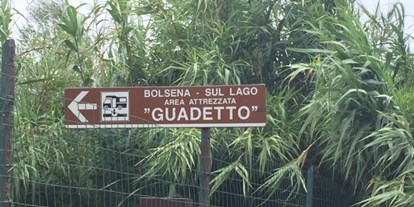 Motorhome parking space - Badestrand - Lazio - Area Attrezzatta Guadetto