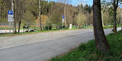 Motorhome parking space - öffentliche Verkehrsmittel - Erzgebirge - Wohnmobilstellplatz Gelenau