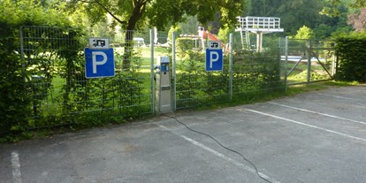 Motorhome parking space - Umgebungsschwerpunkt: Stadt - Welzheim - Wohnmobilstellplatz am Freibad - Wohnmobilstellplatz Freibad Vellberg