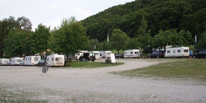 Motorhome parking space - Art des Stellplatz: im Campingplatz - Franken - Camping "Bauer-Keller" Greding