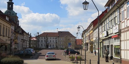 Motorhome parking space - Wohnwagen erlaubt - Lower Saxony - Markt - Hotel & Wirtshaus Sauer