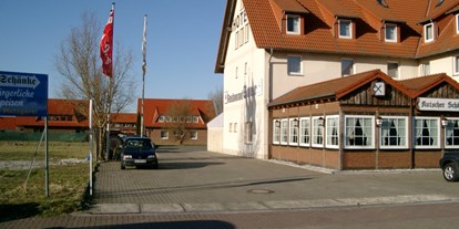 Motorhome parking space - WLAN: nur um die Rezeption vorhanden - Lower Saxony - Wirtshaus Sauer - Hotel & Wirtshaus Sauer