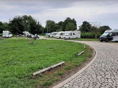 Motorhome parking space - Entsorgung Toilettenkassette - Franken - Wohnmobilpark „Am Hutrasen“