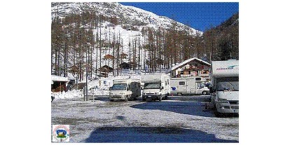 Reisemobilstellplatz - Art des Stellplatz: ausgewiesener Parkplatz - Aostatal - Area attrezzata sosta Camper Tschaval