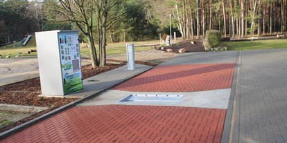 Motorhome parking space - Art des Stellplatz: eigenständiger Stellplatz - Sachsen-Anhalt Nord - Entsorgung - Stellplatz - La Porte Bertingen