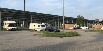 Motorhome parking space - Stromanschluss - Italy - Area Attrezzata Fontanellato