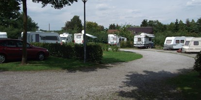 Motorhome parking space - Heiden (Borken) - "Rondell" vor der Schranke - Stellplatz am Haard-Camping