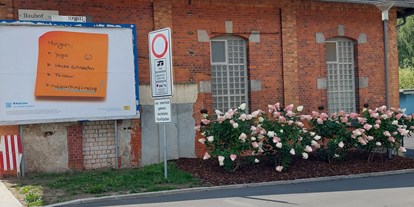 Reisemobilstellplatz - Entsorgung Toilettenkassette - Franzensbad - Einfahrt gleich nach Kreisverkehr rechts. - Wohnmobilstellplatz am Papiermühlweg
