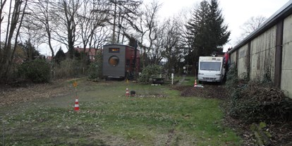 Reisemobilstellplatz - Wohnwagen erlaubt - Niedersachsen - Stellplatz auf dem Fairhandelshaus-Anwesen