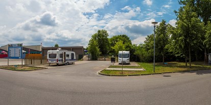 Motorhome parking space - Duschen - Brandenburg - Caravanstellplatz Lagune Cottbus