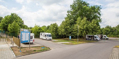 Reisemobilstellplatz - Art des Stellplatz: Sportstätte - Brandenburg Süd - Caravanstellplatz Lagune Cottbus