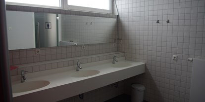 Reisemobilstellplatz - Entsorgung Toilettenkassette - Rheinland-Pfalz - Sanitäranlage - Camping im Klingbachtal