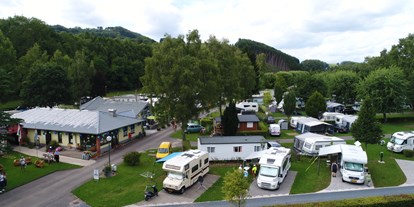 Motorhome parking space - Wohnwagen erlaubt - Luxembourg - Wohnmobil-Stellplätze am Eingang des Camping - Camping Bleesbrück