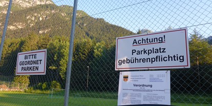 Reisemobilstellplatz - Hunde erlaubt: Hunde erlaubt - Österreich - Platzordnung - Zentralalpen-Stellplatz Trins im Gschnitztal