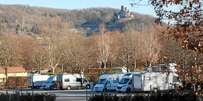 Reisemobilstellplatz - öffentliche Verkehrsmittel - Nahe Campingplatz Lörrach und Burg Rötteln - Wohnmobil-Stellplatz Lörrach-Basel