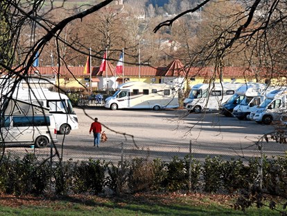 Motorhome parking space - öffentliche Verkehrsmittel - Schwarzwald - Wohnmobil Stellplatz Lörrach - Wohnmobil-Stellplatz Lörrach-Basel