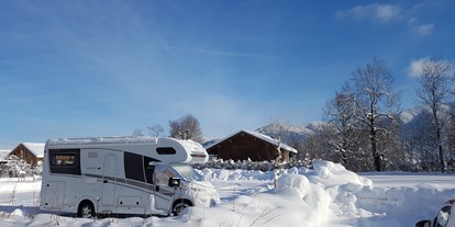 Motorhome parking space - Duschen - Oberbayern - Campingplatz - Lenggrieser Bergcamping