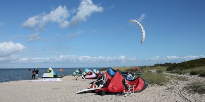 Reisemobilstellplatz - Umgebungsschwerpunkt: Strand - Dänemark - Wassersport direkt am Platz - Autocamperplads Als - Wohnmobilpark Als