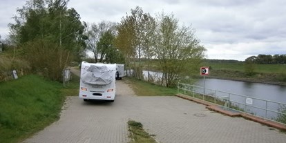 Motorhome parking space - WLAN: nur um die Rezeption vorhanden - Mecklenburg-Western Pomerania - Wohnmobilstellplatz Dömitz