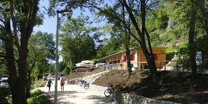 Reisemobilstellplatz - Bademöglichkeit für Hunde - Bayern - Stellplatz Hammermühle