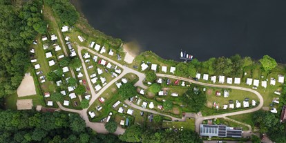 Reisemobilstellplatz - Wohnwagen erlaubt - Bosau - Naturpark Camping Prinzenholz