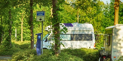 Motorhome parking space - Nörten-Hardenberg - Wohnmobilstellplatz am Adenauerring