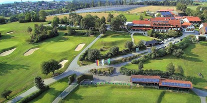 Reisemobilstellplatz - Umgebungsschwerpunkt: am Land - Freyung - Airview - Raßbach bei Passau Golf- und Landhotel Anetseder am Golfplatz inkl Frühstück und Fitness