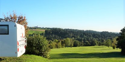 Reisemobilstellplatz - Art des Stellplatz: bei Freibad - Engelhartszell - Raßbach bei Passau Golf- und Landhotel Anetseder am Golfplatz inkl Frühstück und Fitness