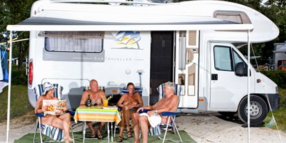 Reisemobilstellplatz - Stromanschluss - Istrien - Solaris Naturist Camping Resort ***