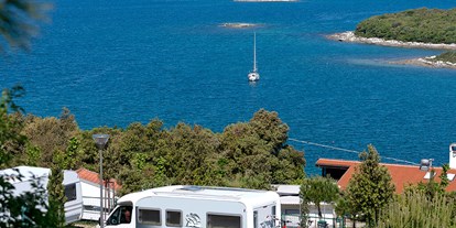 Reisemobilstellplatz - Stromanschluss - Istrien - Orsera Camping Resort ***