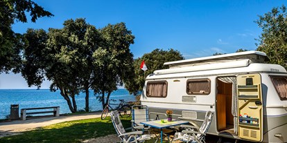 Motorhome parking space - Bademöglichkeit für Hunde - Istria - Campingplatz Porto Sole ***