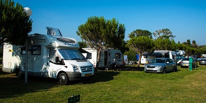 Motorhome parking space - Umgebungsschwerpunkt: Stadt - Zadar - Šibenik - Campingplatz Pila ***