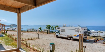 Motorhome parking space - Stromanschluss - Istria - Škrila Sunny Camping ***