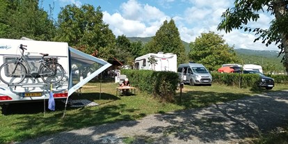 Motorhome parking space - Duschen - Dalmatia - Camp Parzelen - Camping lika