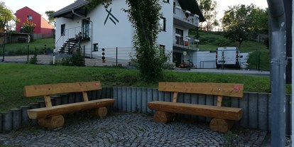 Motorhome parking space - Art des Stellplatz: beim Golfplatz - Saxony - Stellplatz Hof Seifert        -    Pöhl /Vogtland 