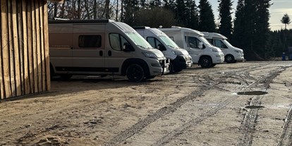 Motorhome parking space - Wintercamping - Aarhus - Tollundgaard Golf Park Autocamper - Tollundgaard Golf Park