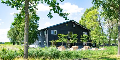 Reisemobilstellplatz - Stromanschluss - Dordrecht - camping  - Camping de la Rue koffie & zo Camper plaatsen