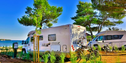 Reisemobilstellplatz - Bademöglichkeit für Hunde - Kroatien - Premium mare - Lopari Camping Resort****