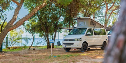 Motorhome parking space - Angelmöglichkeit - Croatia - Rapoća Camping Village ***