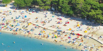 Reisemobilstellplatz - Bademöglichkeit für Hunde - Zadar - Zaton Holiday Resort ****