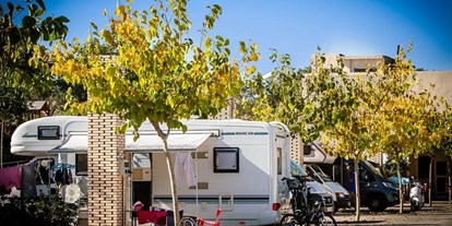 Motorhome parking space - Umgebungsschwerpunkt: Stadt - Comunidad Valenciana - Valencia Camper Park SL