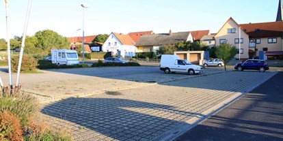 Reisemobilstellplatz - Art des Stellplatz: ausgewiesener Parkplatz - Euerdorf - Landgasthof Frankentor
