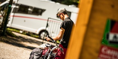 Motorhome parking space - Grauwasserentsorgung - Italy - Camping Grumèl