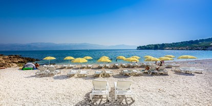 Motorhome parking space - Split - Dubrovnik - Beach Babin laz - Boutique Camping Bunja