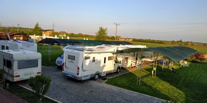 Reisemobilstellplatz - Umgebungsschwerpunkt: Fluss - Serbien - Camping Sosul