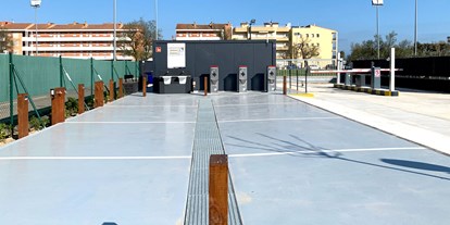 Motorhome parking space - Tennis - Spain - Costa Brava Area- L'Estartit