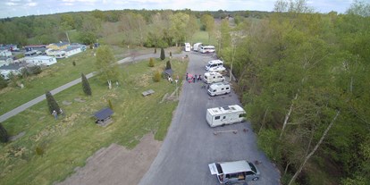 Motorhome parking space - öffentliche Verkehrsmittel - Ostfriesland - Camping- u. Freizeitanlage Idasee