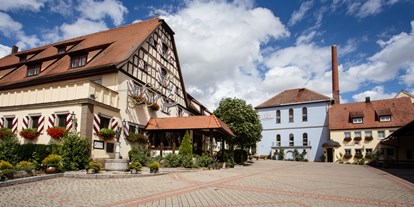 Reisemobilstellplatz - Umgebungsschwerpunkt: Therme(n) - Bayern - Gasthof & Brauerei - Brauerei & Gasthof & Hotel Landwehr-Bräu